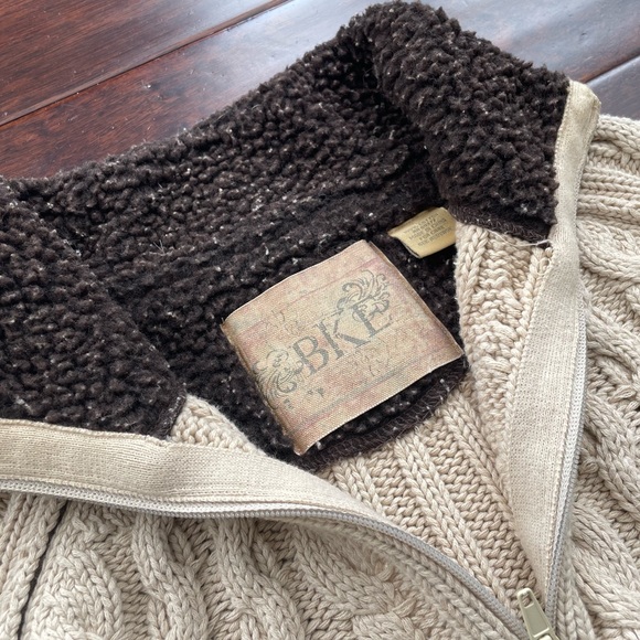 BKE Zip Front Sweater Tan and Dark Brown Accent Size Large - Picture 7 of 11